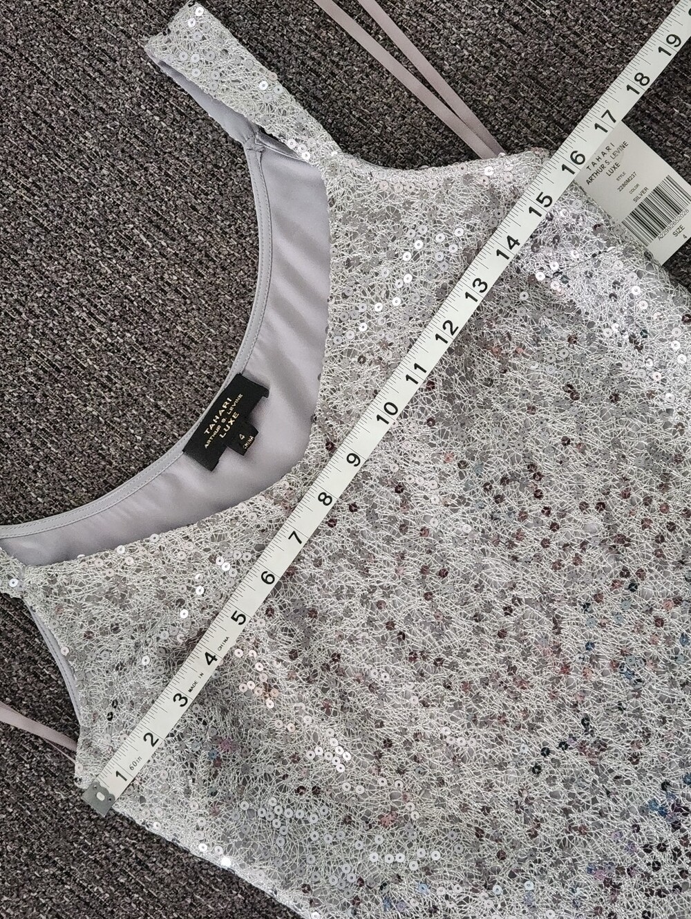 🆕️ 💎HTF Tahari Luxe💎 - Silver Sequin Scoop-Neck Tank Top - Picture 11 of 14